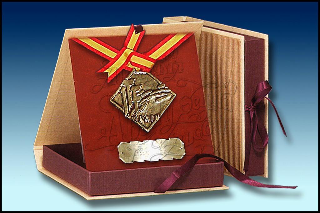 MEDALLA INTERNATIONAL TAEKWON-DO FEDERATION SPAIN CON ESTUCHE